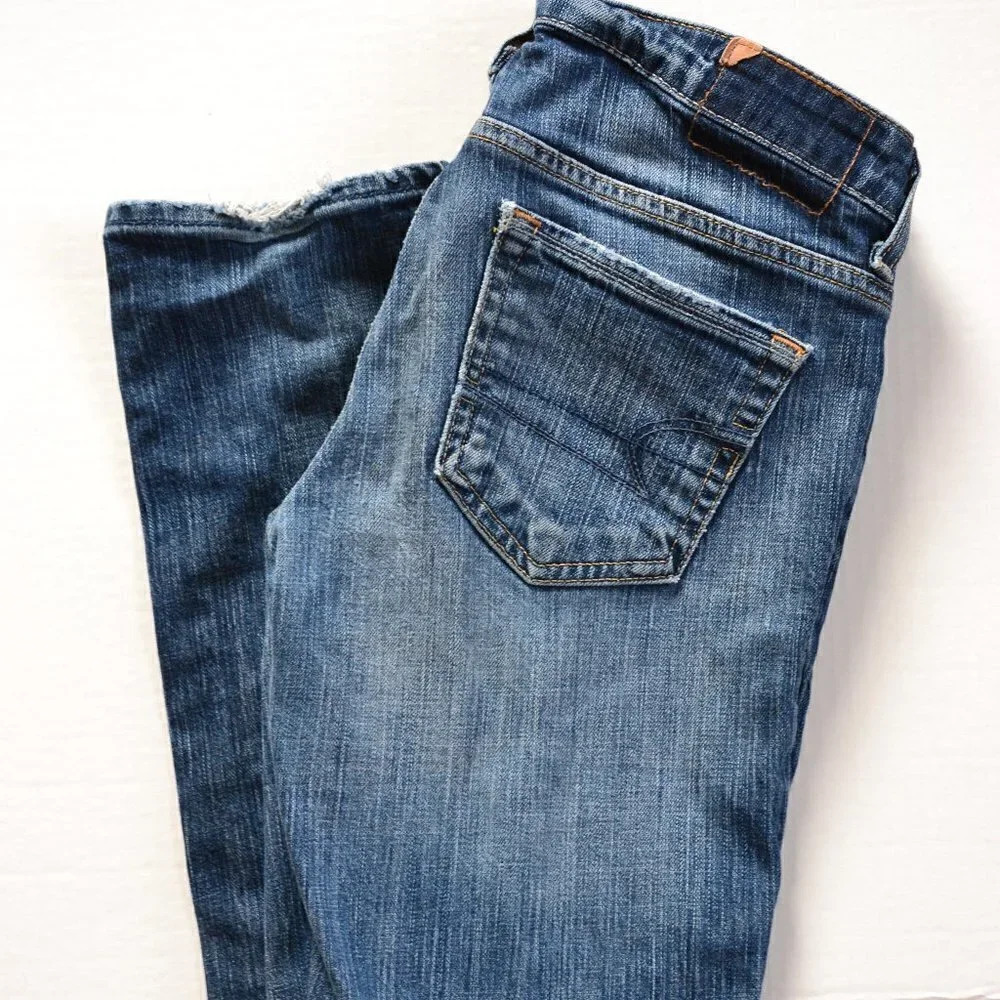 AE Low Rise Straight Leg Jean